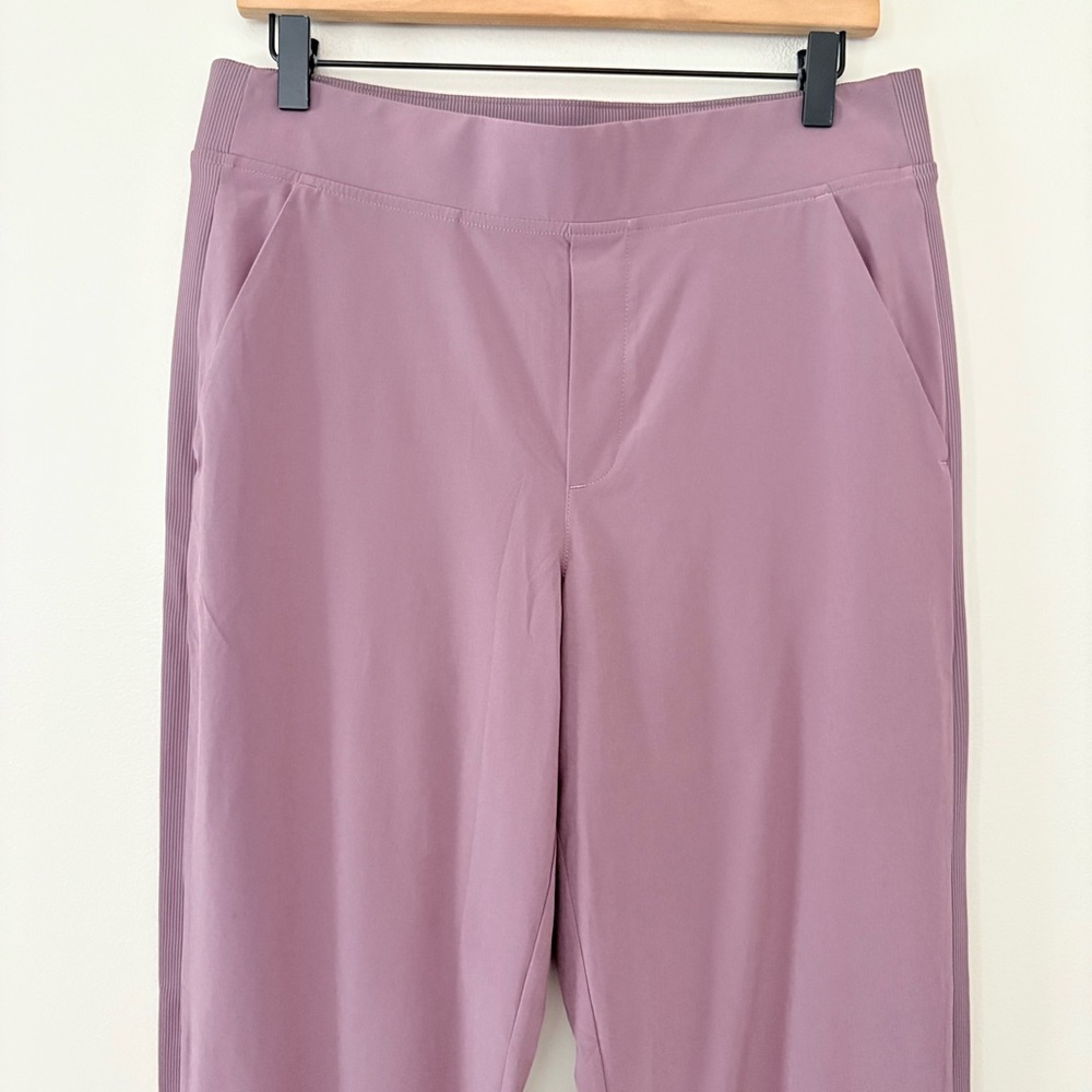 Athleta Brooklyn Ankle‎ Pants dusty violet featherweight Relaxed Fit Size 10 - Picture 5 of 13